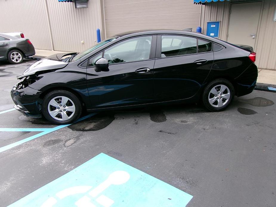 used 2018 Chevrolet Cruze car, priced at $6,300