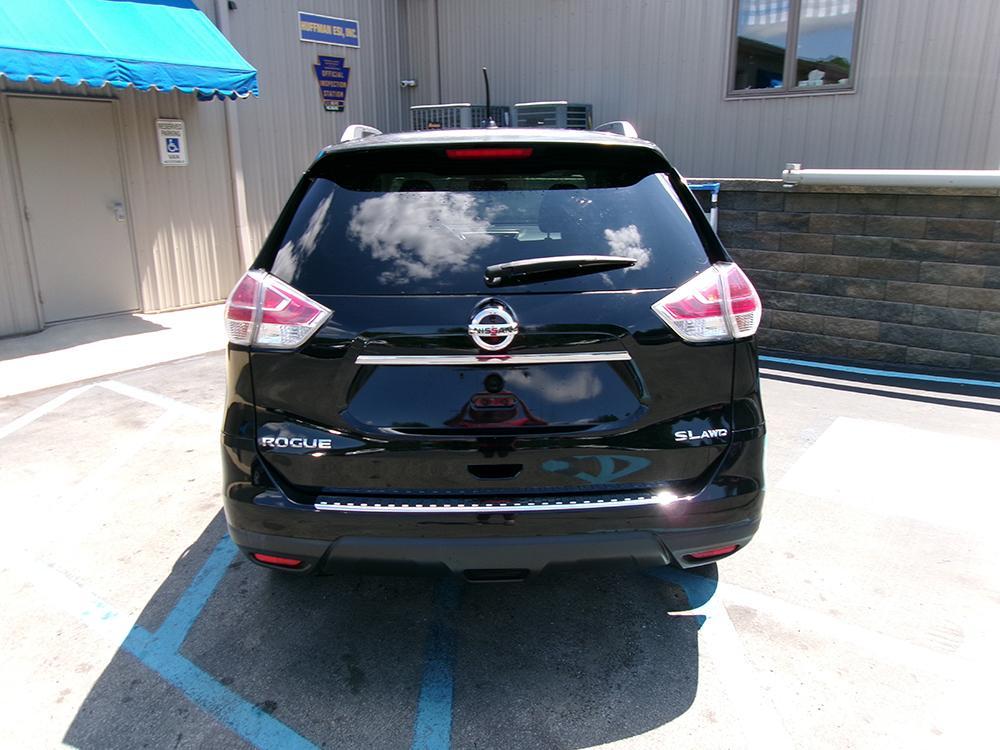 used 2015 Nissan Rogue car, priced at $13,900