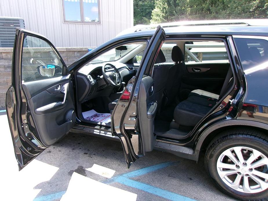 used 2015 Nissan Rogue car, priced at $13,900