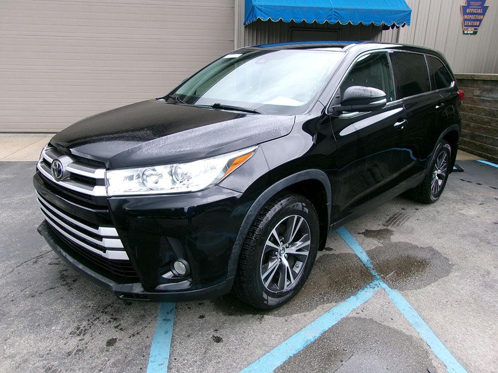 used 2019 Toyota Highlander car, priced at $21,000