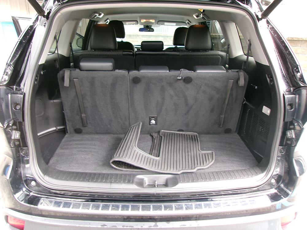 used 2019 Toyota Highlander car, priced at $21,000