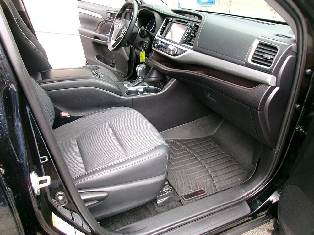 used 2019 Toyota Highlander car, priced at $21,000