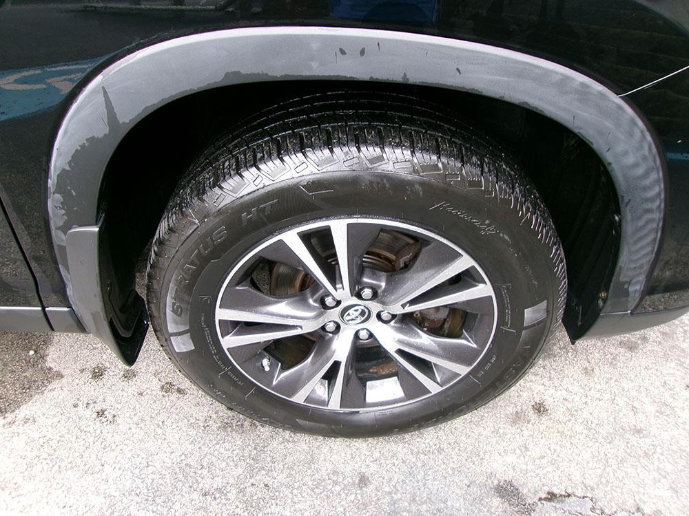 used 2019 Toyota Highlander car, priced at $21,000