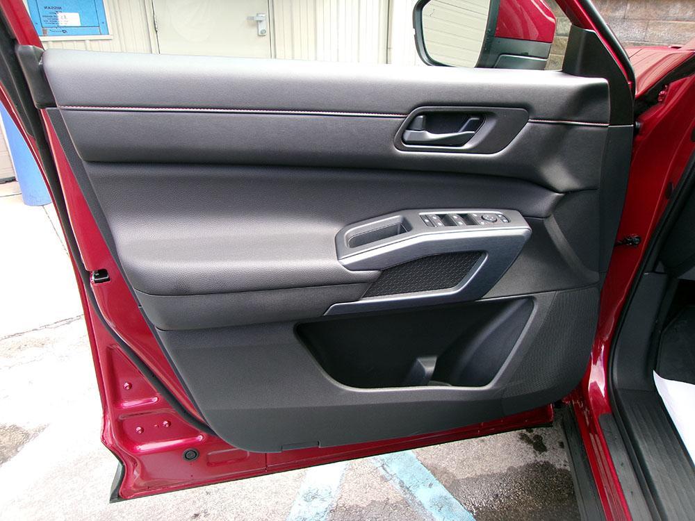 used 2024 Nissan Pathfinder car