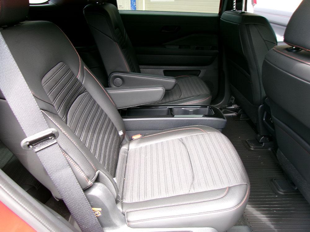 used 2024 Nissan Pathfinder car