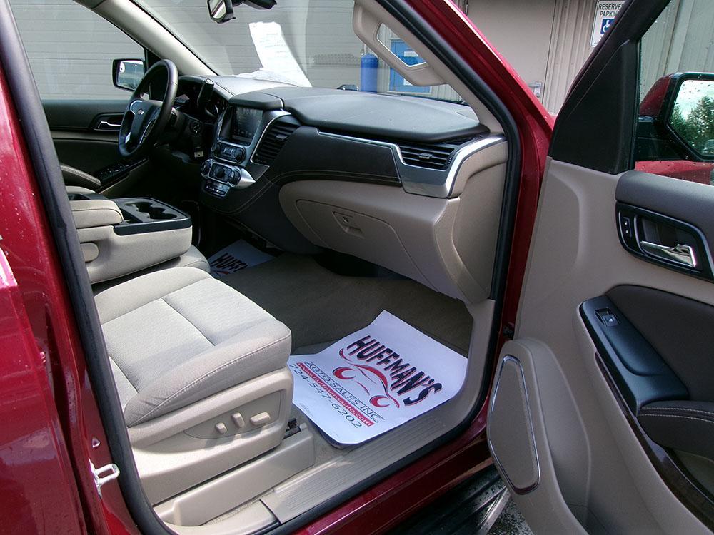 used 2019 Chevrolet Suburban car, priced at $28,000
