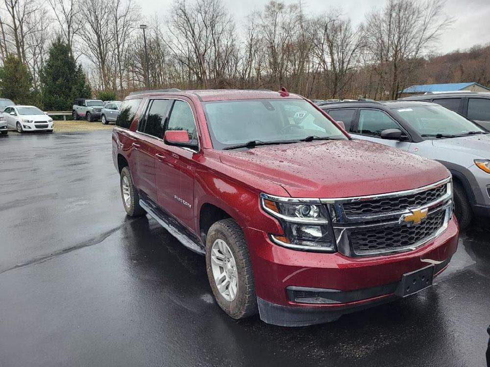 used 2019 Chevrolet Suburban car, priced at $28,000