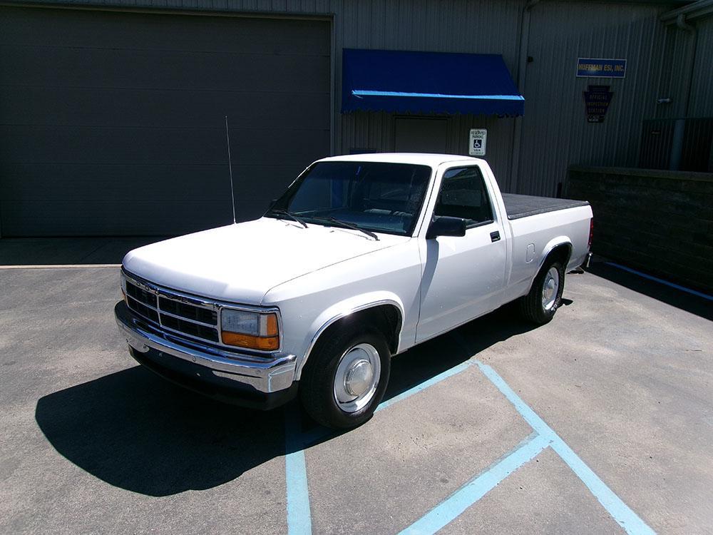 used 1993 Dodge Dakota car, priced at $6,900