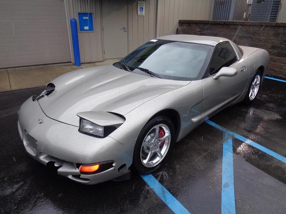 used 2002 Chevrolet Corvette car, priced at $8,900