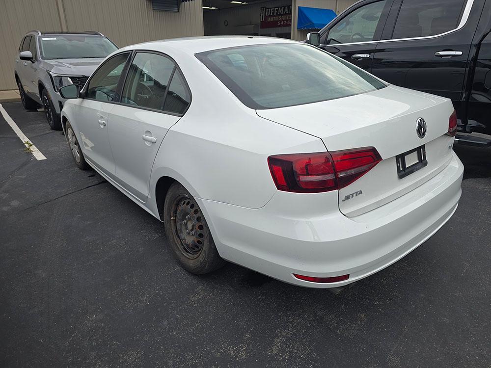 used 2016 Volkswagen Jetta car