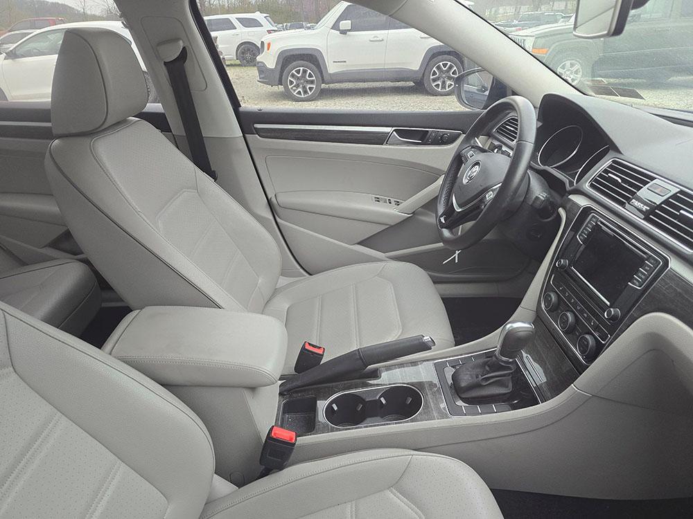 used 2018 Volkswagen Passat car