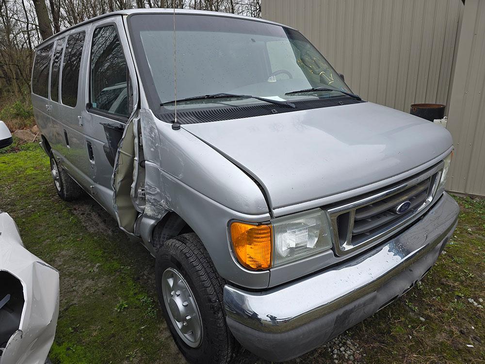 used 2006 Ford E350 Super Duty car, priced at $7,900