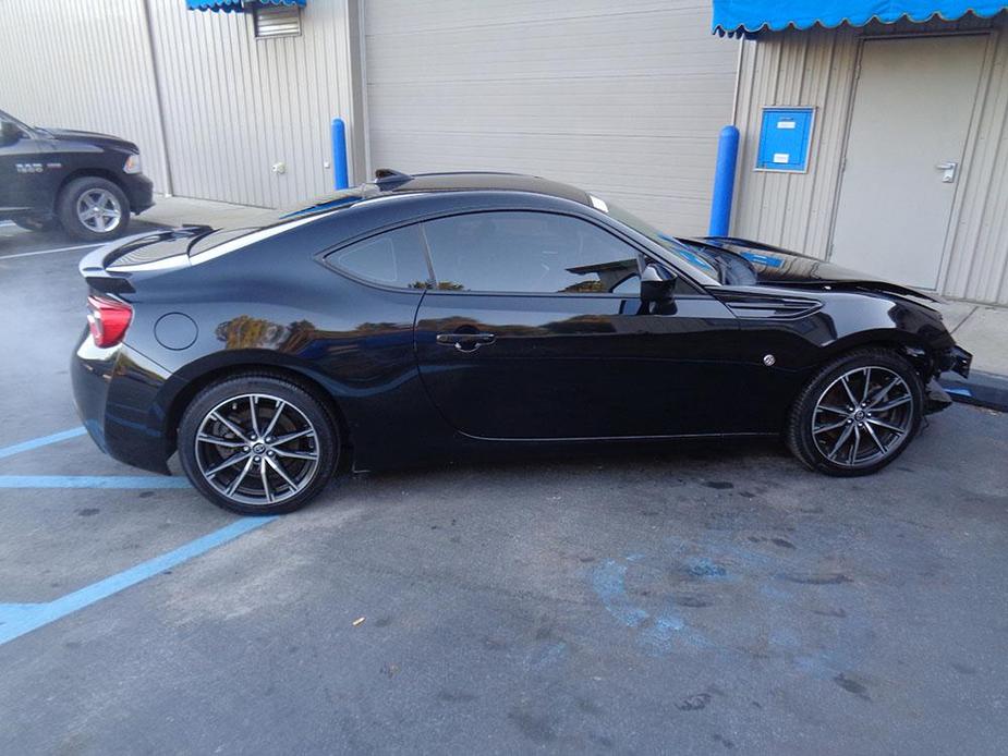 used 2019 Toyota 86 car, priced at $9,000