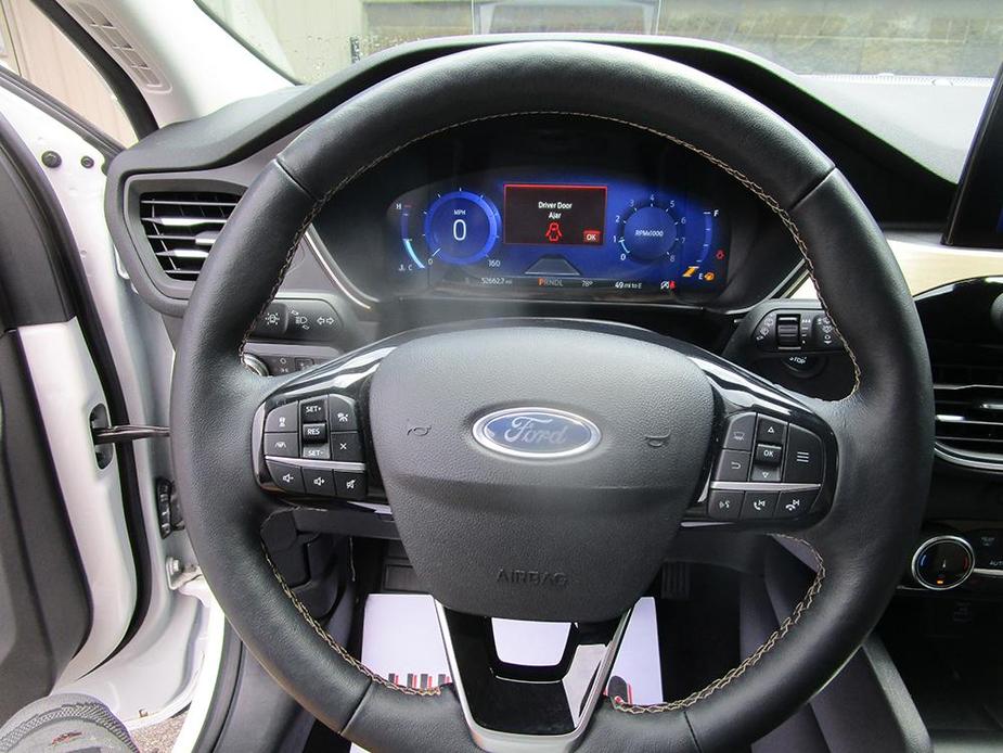 used 2022 Ford Escape car, priced at $21,900