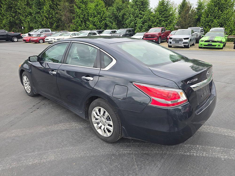 used 2015 Nissan Altima car