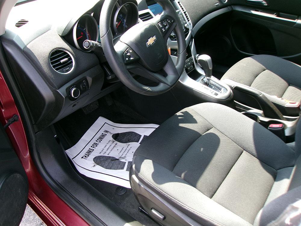 used 2015 Chevrolet Cruze car, priced at $6,600