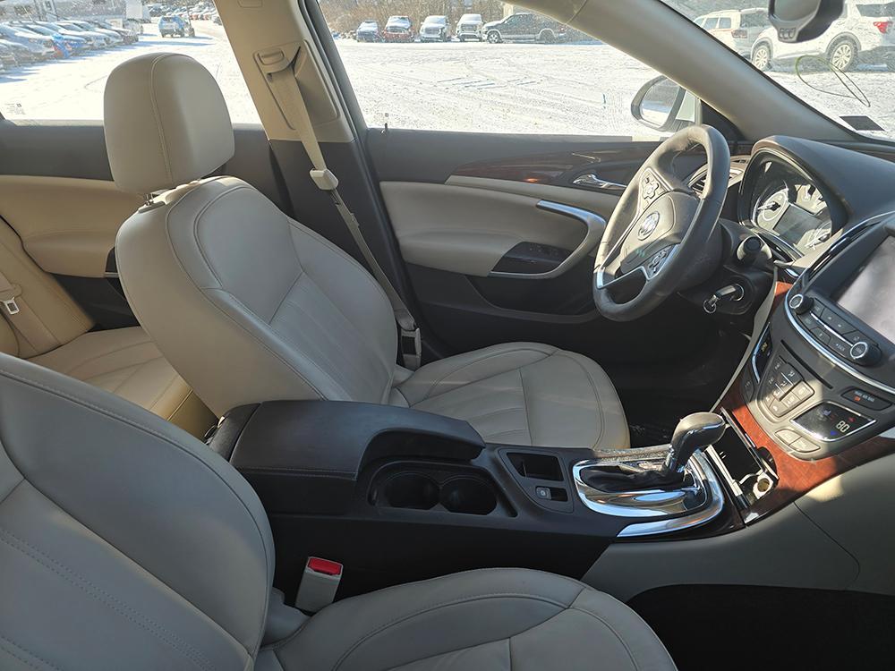 used 2017 Buick Regal car
