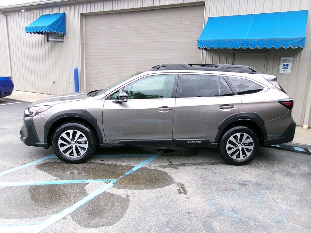 used 2024 Subaru Outback car, priced at $26,900