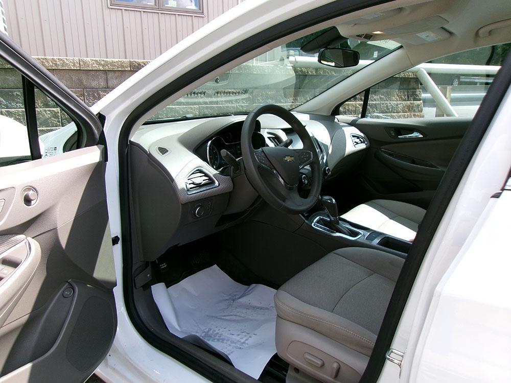 used 2017 Chevrolet Cruze car, priced at $7,700