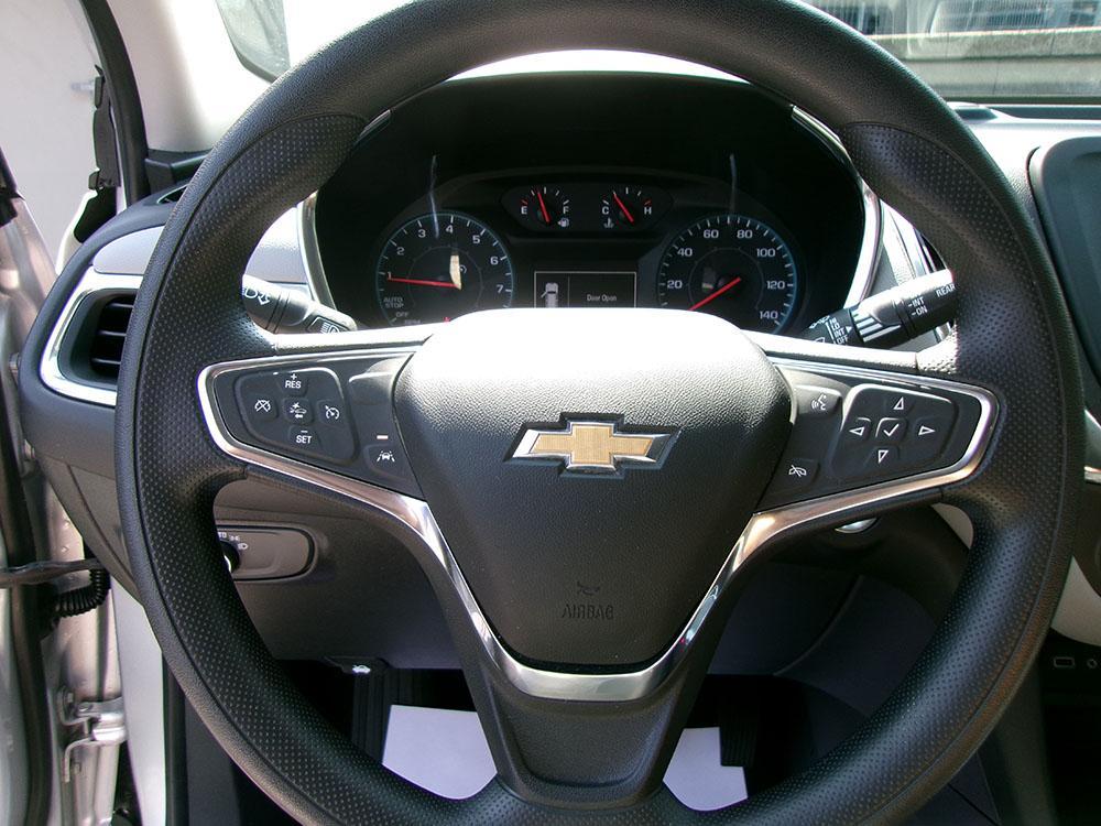 used 2021 Chevrolet Equinox car, priced at $15,700
