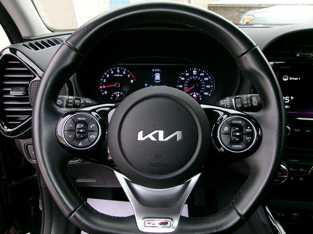 used 2022 Kia Soul car, priced at $13,700