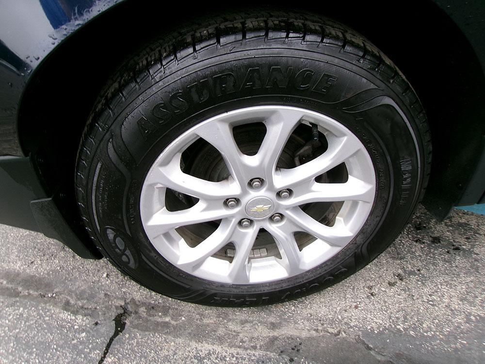 used 2020 Chevrolet Equinox car, priced at $11,600