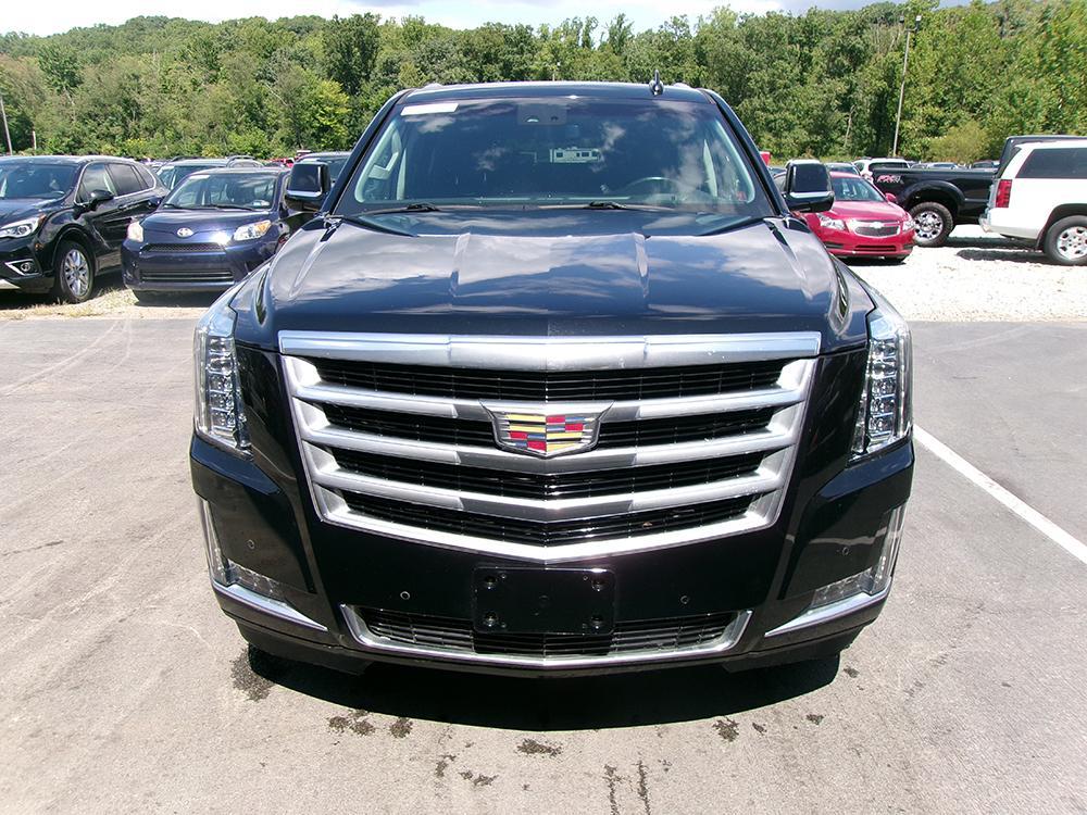 used 2017 Cadillac Escalade ESV car