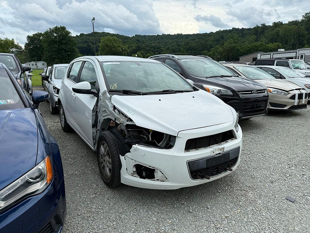 used 2014 Chevrolet Sonic car, priced at $1,700