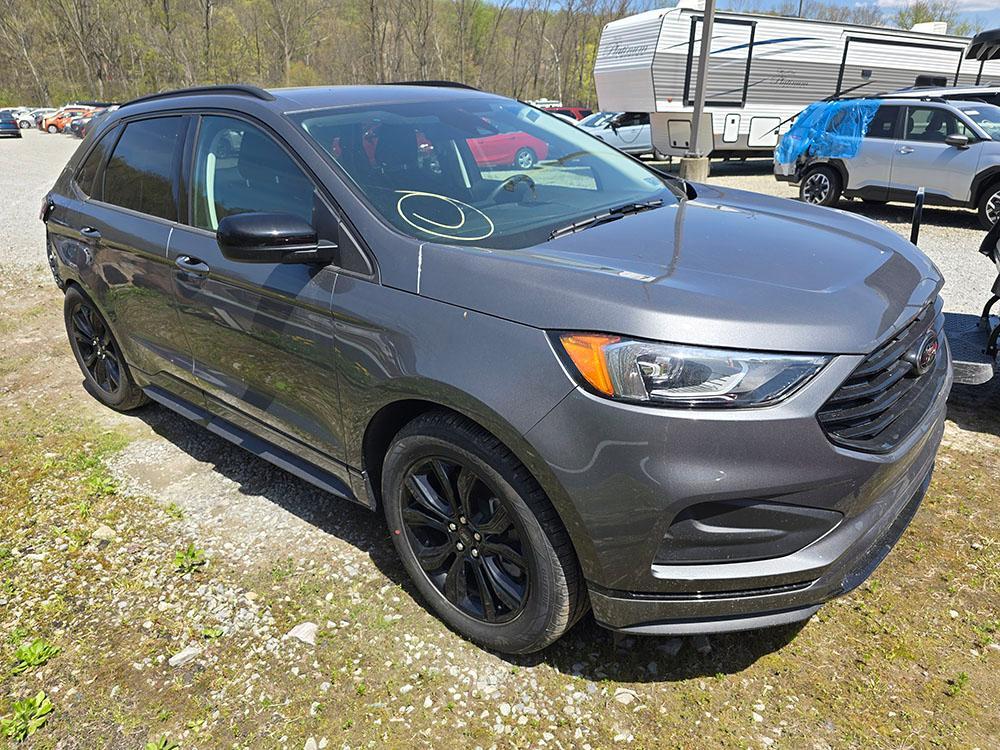 used 2024 Ford Edge car, priced at $16,000