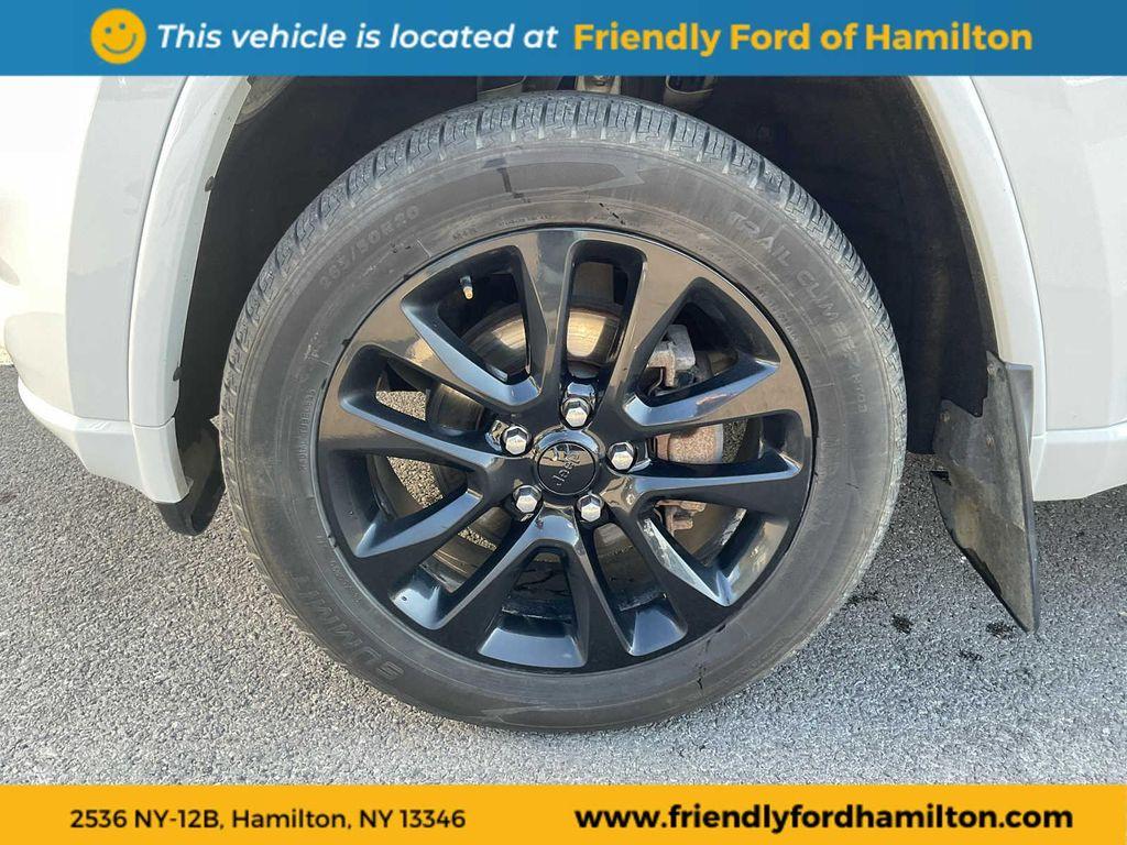 used 2020 Jeep Grand Cherokee car, priced at $22,811