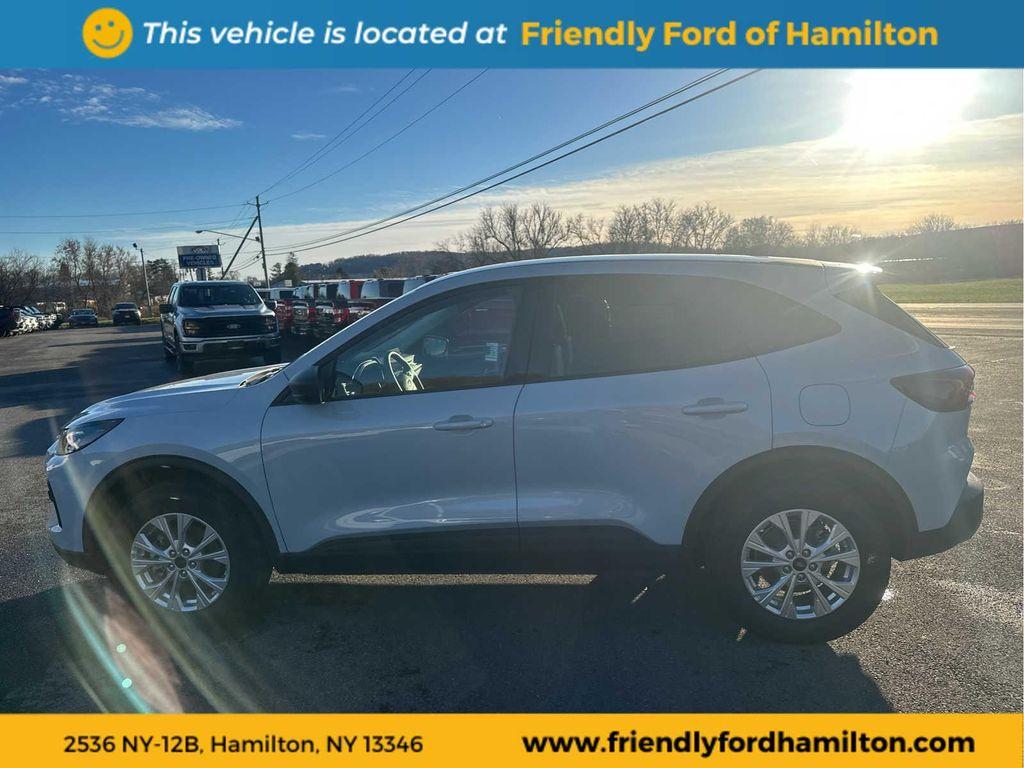 used 2025 Ford Escape car, priced at $28,995