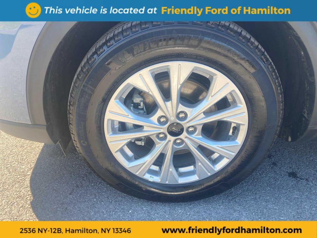 used 2025 Ford Escape car, priced at $28,995