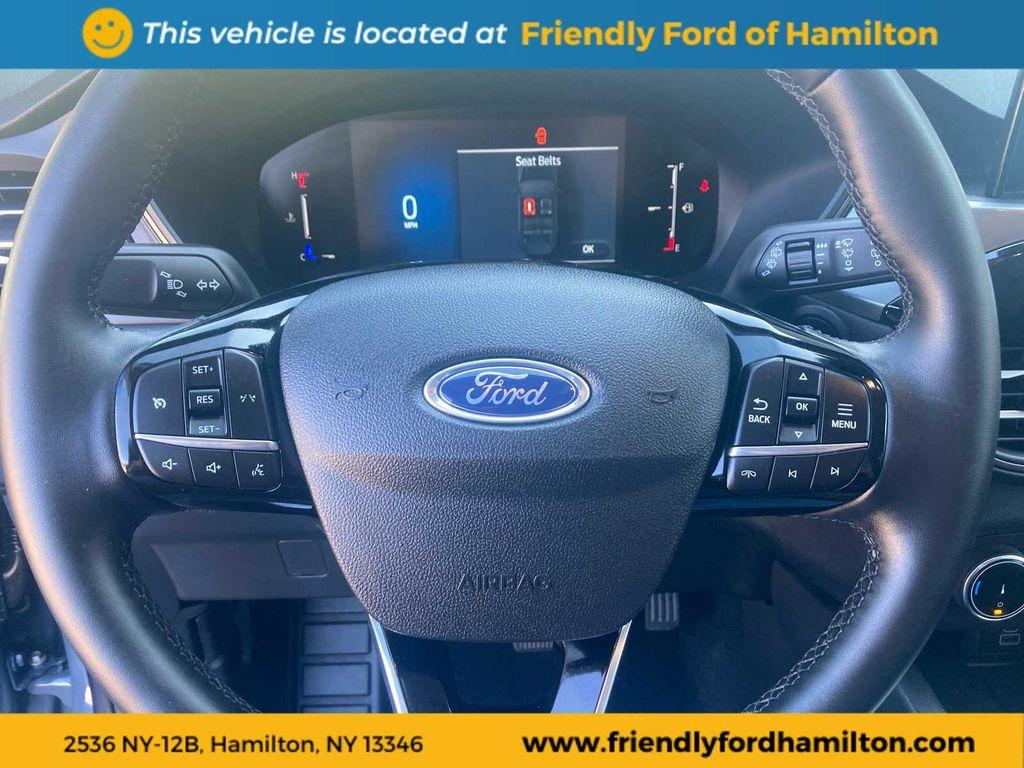 used 2025 Ford Escape car, priced at $28,995