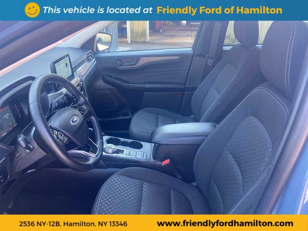 used 2025 Ford Escape car, priced at $28,995