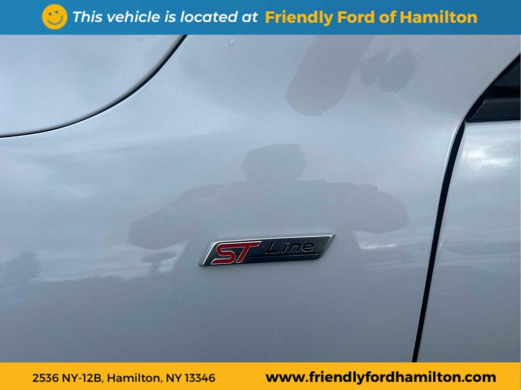 used 2025 Ford Escape car, priced at $27,995