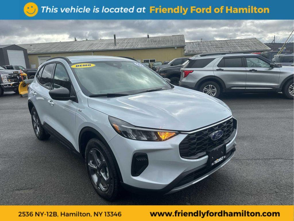 used 2025 Ford Escape car, priced at $27,995