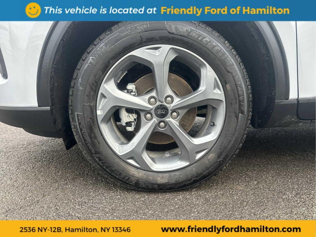 used 2025 Ford Escape car, priced at $27,995