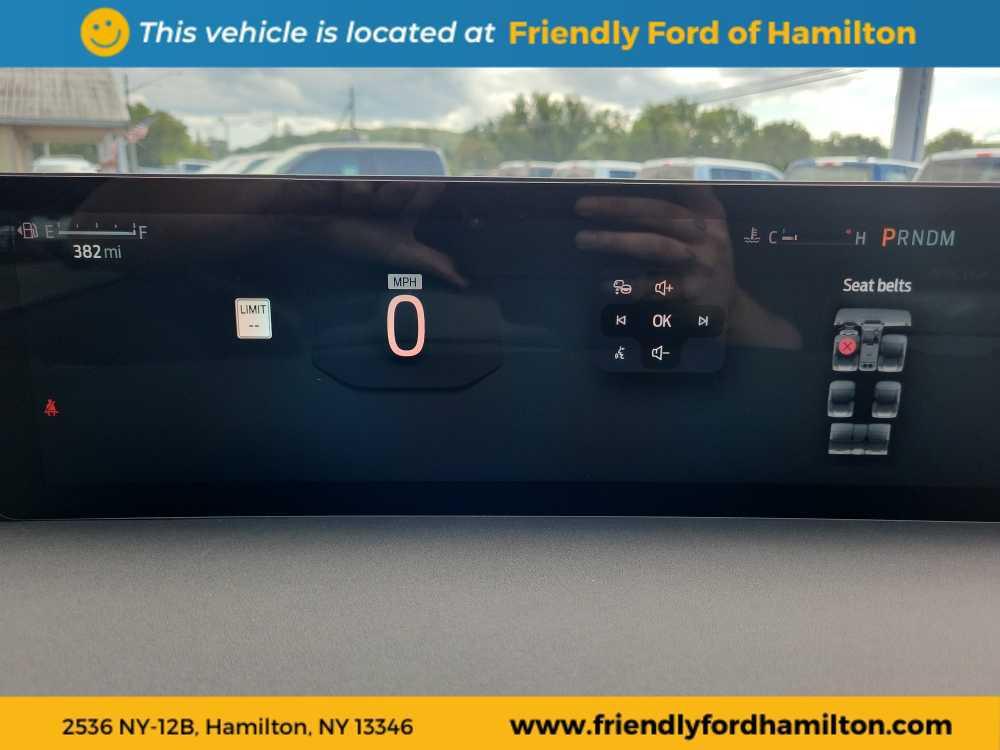 new 2025 Ford Expedition car, priced at $83,201