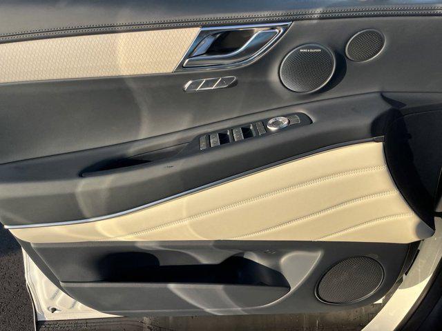 new 2025 Genesis GV80 car, priced at $82,435