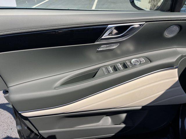 new 2025 Genesis GV80 car