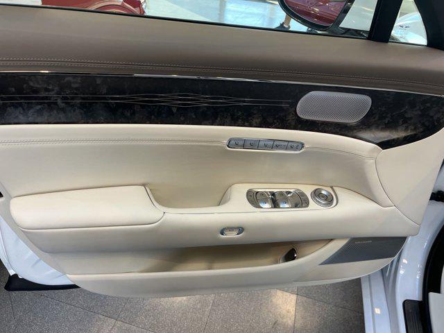 new 2025 Genesis G90 car, priced at $97,585