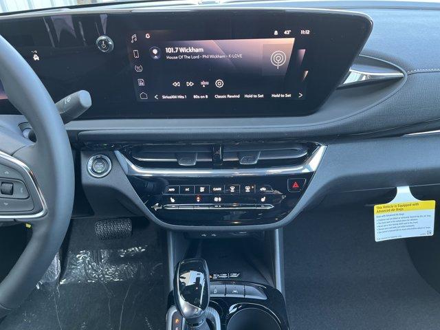 new 2025 Buick Envista car, priced at $30,690