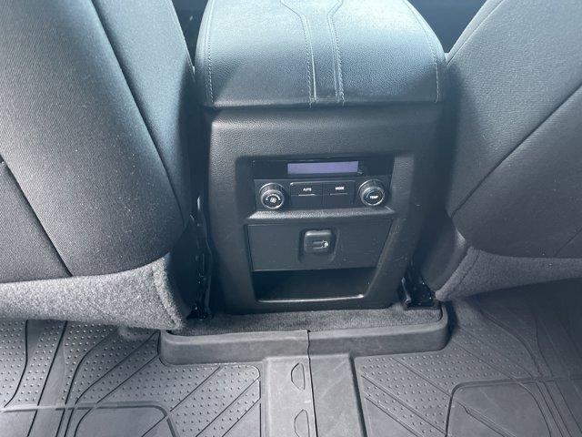 used 2023 Chevrolet Traverse car, priced at $32,009