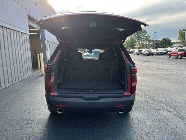 used 2023 Chevrolet Traverse car, priced at $32,009