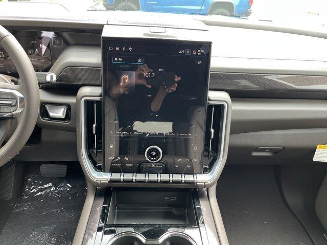 new 2025 GMC Yukon car, priced at $73,610