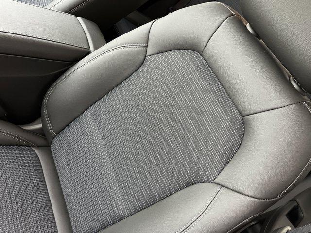 new 2025 Buick Envista car, priced at $26,685