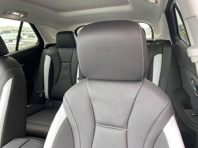 new 2025 Buick Envision car, priced at $42,735