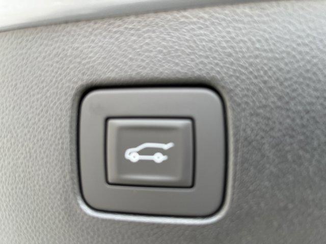 new 2025 Buick Envista car, priced at $31,585