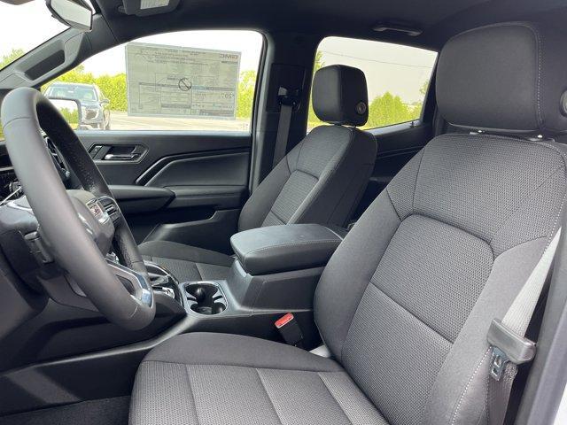 new 2025 GMC Canyon car, priced at $39,595