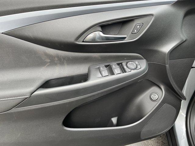new 2025 Buick Envista car, priced at $27,180